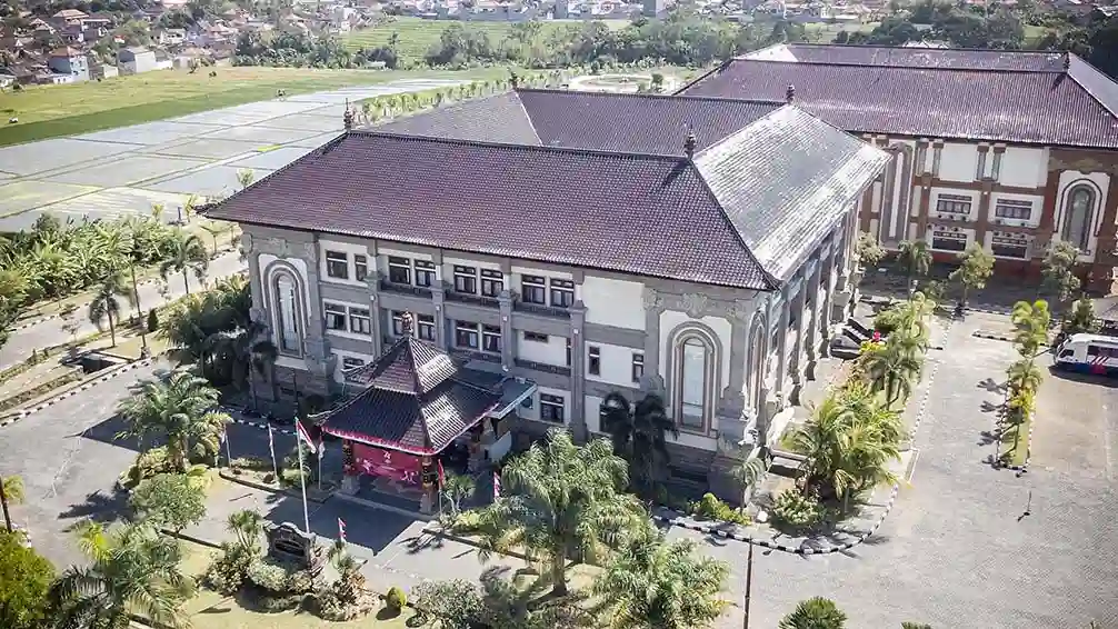 Kadek Kristina Rini, S.E.,M.Si.